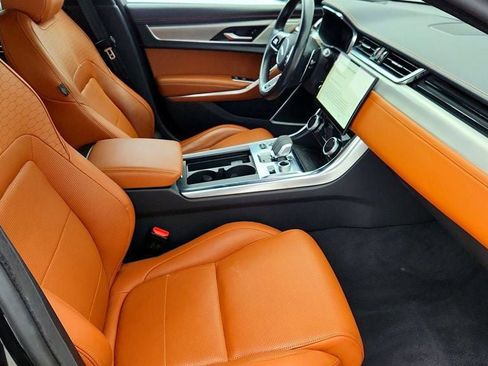 Used 2022 Jaguar XF R-Dynamic SE image 24