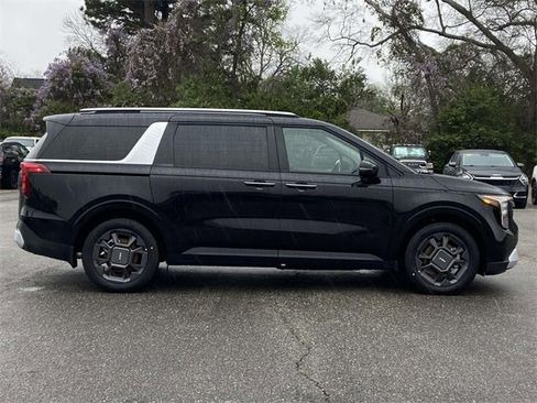 New 2026 Kia Carnival EX image 2