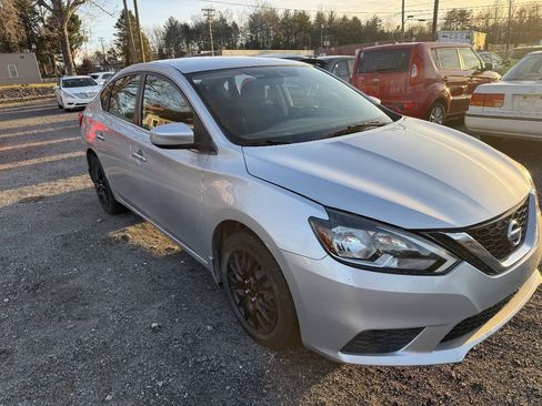 Used 2017 Nissan Sentra S FWD image 6