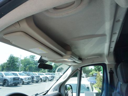 Used 2021 RAM ProMaster 2500 w/ Convenience Group FWD image 12