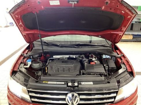 Used 2019 Volkswagen Tiguan SE AWD/4WD image 12
