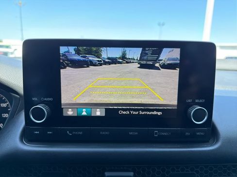 Used 2023 Honda HR-V LX image 13