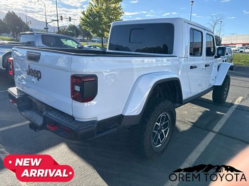 Used 2025 Jeep Gladiator Rubicon AWD/4WD image 7