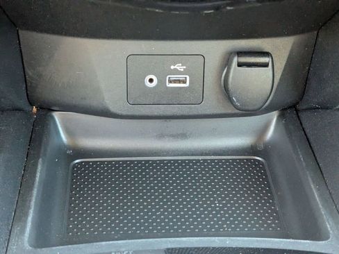 Used 2019 Nissan Rogue SV AWD/4WD image 24