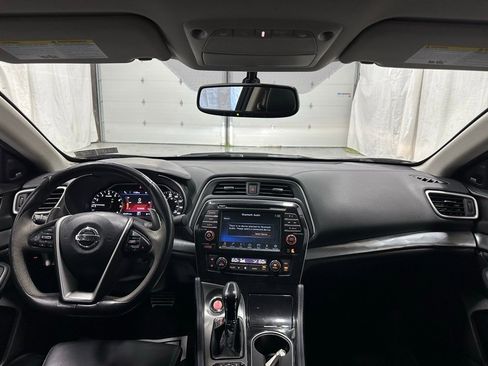 Used 2017 Nissan Maxima SR w/ Midnight Edition image 39