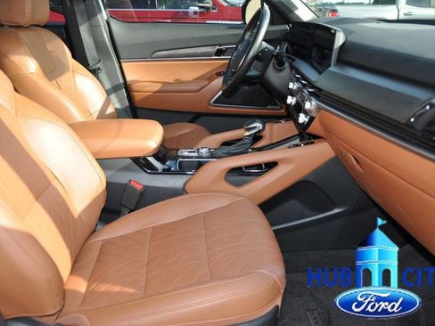 Used 2023 Kia Telluride EX X-Line image 16