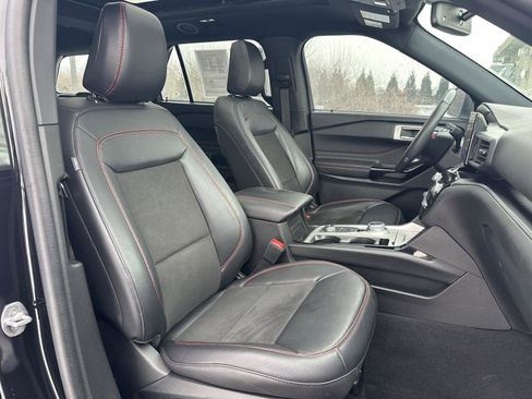 Used 2023 Ford Explorer ST-Line image 26
