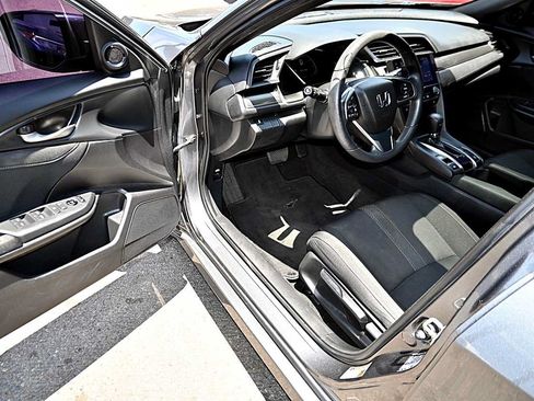 Used 2018 Honda Civic EX image 19
