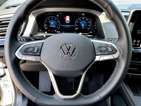 New 2026 Volkswagen Atlas Cross Sport SE FWD image 12