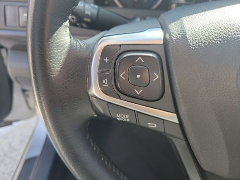 Used 2015 Toyota Camry XLE FWD image 26