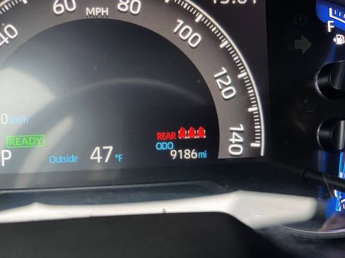 Used 2025 Toyota RAV4 LE image 39