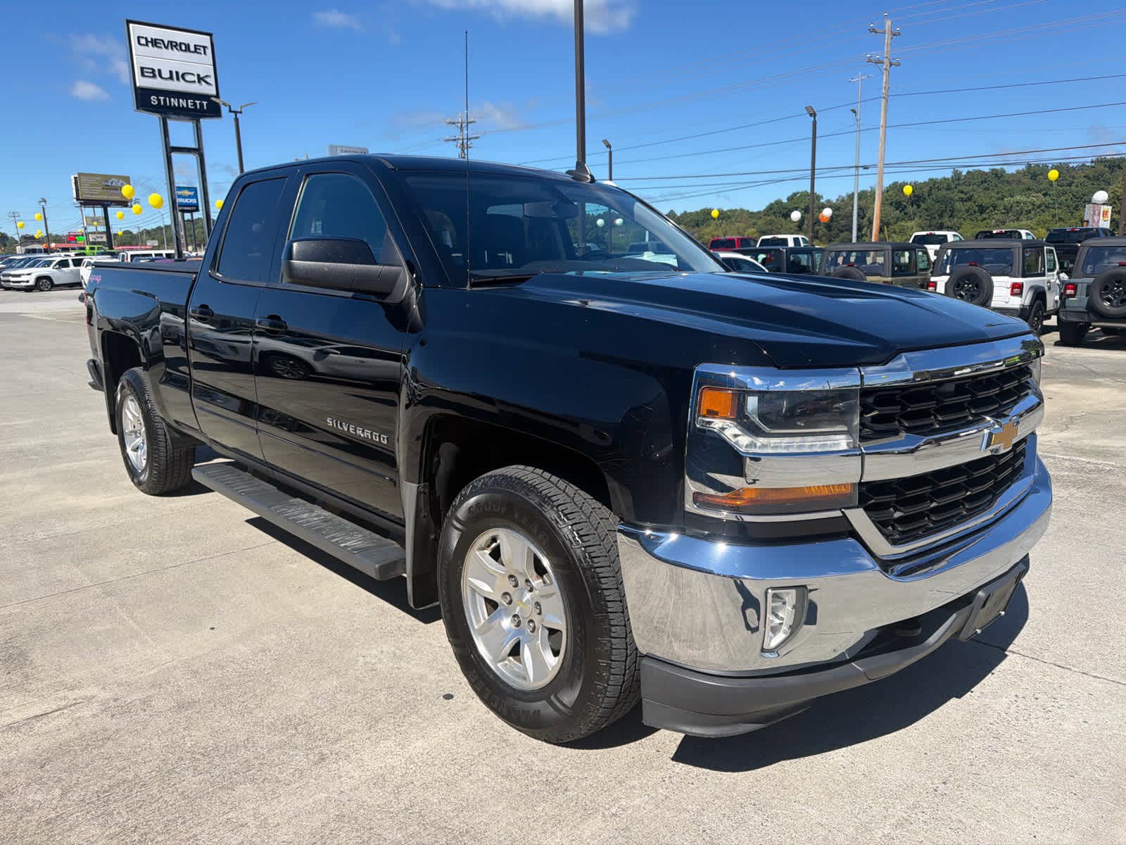 Used 2017 Chevrolet Silverado 1500 LT w/ All Star Edition AWD/4WD image 1