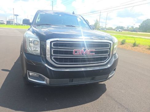 Used 2019 GMC Yukon XL SLT RWD image 2