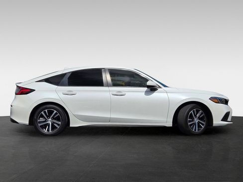 Used 2024 Honda Civic LX image 4