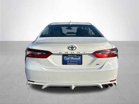 Used 2023 Toyota Camry SE image 8