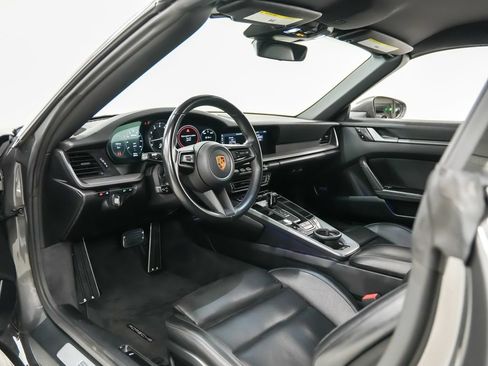 Used 2021 Porsche 911 Carrera S RWD image 4