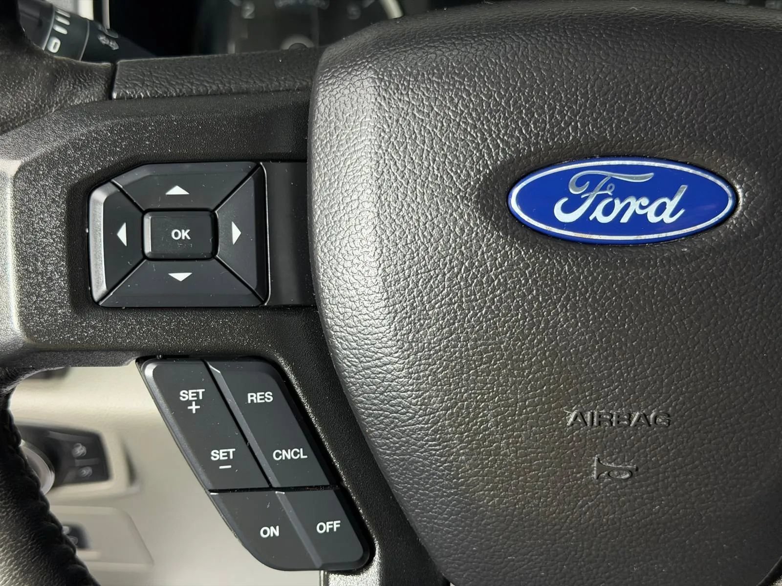 Used 2017 Ford F150 XLT w/ Equipment Group 302A Luxury RWD image 28