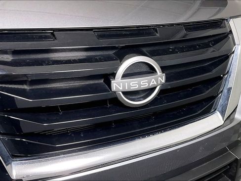 Used 2024 Nissan Pathfinder SV image 40