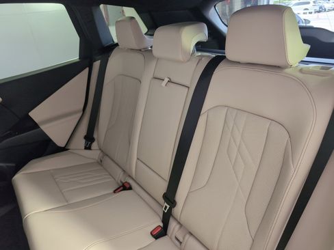 Used 2025 BMW X3 xDrive30i w/ Convenience Package image 26