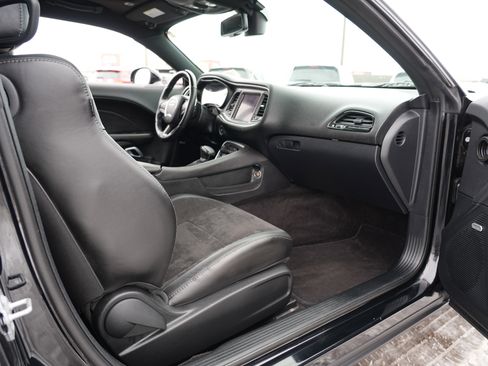 Used 2018 Dodge Challenger T/A image 12