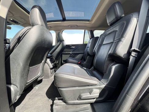 Used 2024 Lincoln Aviator Reserve AWD/4WD image 39