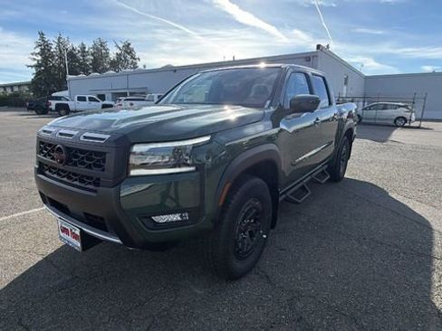 New 2026 Nissan Frontier PRO-4X w/ Pro-4x Convenience Package image 1