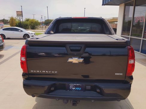 Used 2008 Chevrolet Avalanche LTZ w/ LTZ Preferred Equipment Group AWD/4WD image 37