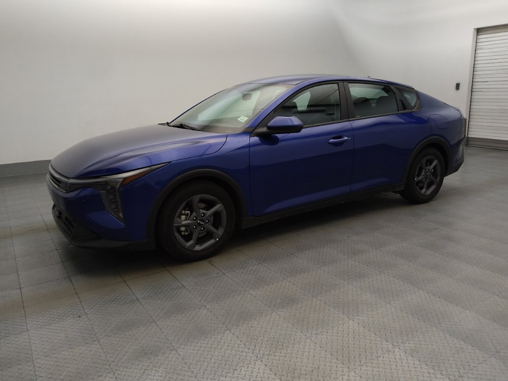 Used 2025 Kia K4 FWD image 2
