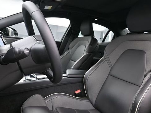 Used 2024 Volvo S60 B5 Plus w/ Climate Package FWD image 10
