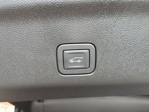 New 2025 Cadillac Escalade Sport Platinum w/ LPO, ONYX Package image 10