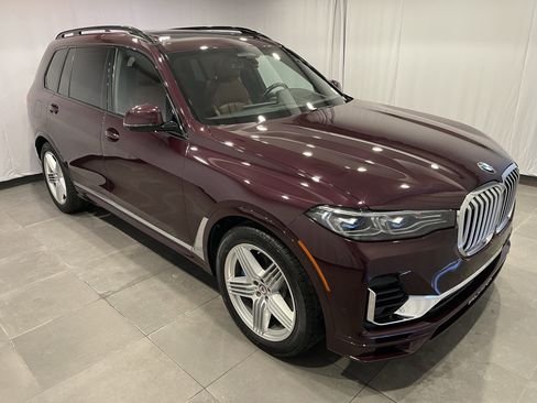 Used 2021 BMW ALPINA XB7 image 3