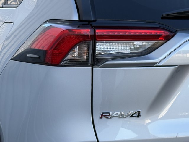 Used 2025 Toyota RAV4 XLE FWD image 6