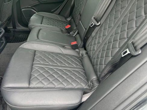 Certified 2023 Audi SQ5 Prestige w/ Prestige Package AWD/4WD image 9