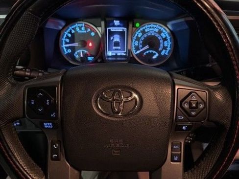 Used 2019 Toyota Tacoma SR5 image 3