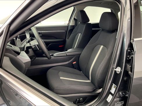 Used 2025 Hyundai Sonata SEL FWD image 16