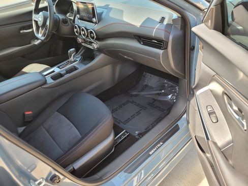 Used 2024 Nissan Sentra SR FWD image 23