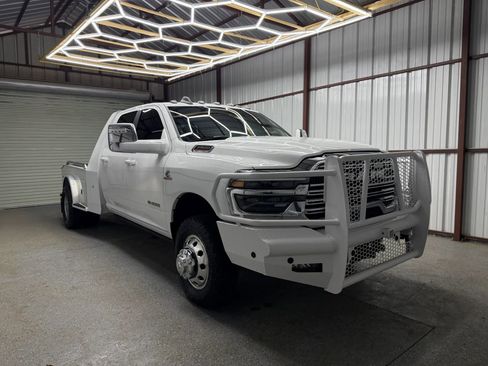 Used 2025 RAM 3500 Laramie image 1