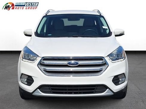 Used 2017 Ford Escape Titanium image 3