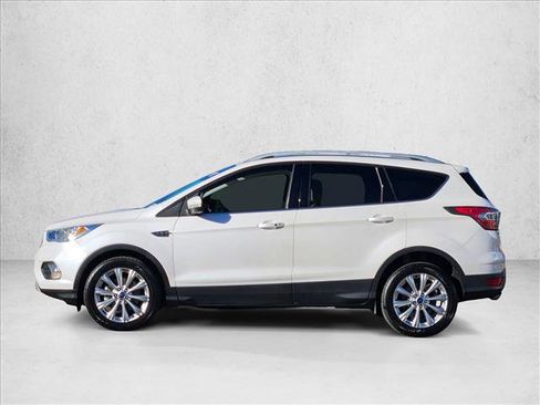 Used 2017 Ford Escape Titanium image 8