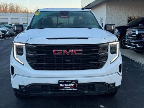 Used 2024 GMC Sierra 1500 Elevation w/ Elevation Premium Package image 12