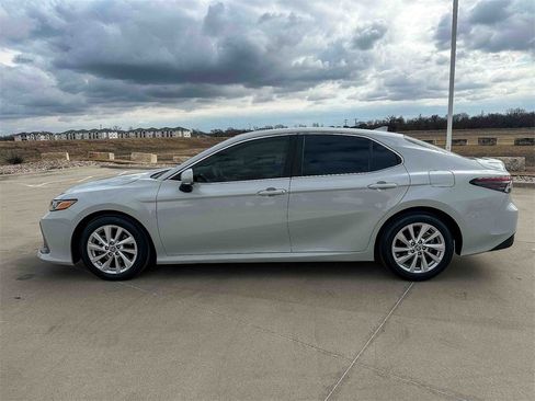 Certified 2023 Toyota Camry LE image 6