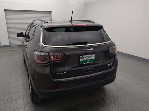 Used 2022 Jeep Compass Latitude image 6