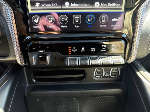 Used 2021 RAM 1500 Limited AWD/4WD image 23