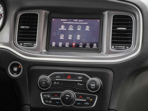 Used 2019 Dodge Charger SXT image 14