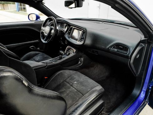 Used 2018 Dodge Challenger SXT Plus RWD image 20