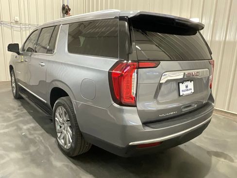 Used 2021 GMC Yukon XL SLT w/ SLT Premium Package RWD image 30