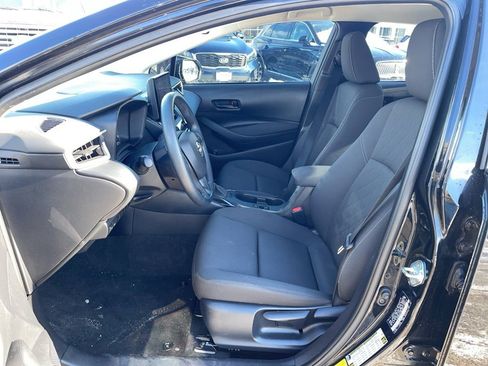 Used 2023 Toyota Corolla LE w/ Carpet Mat Package (TMS) image 8