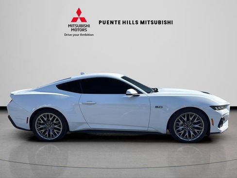 Used 2024 Ford Mustang GT Premium image 4