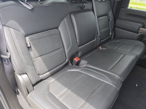 Used 2020 GMC Sierra 2500 Denali w/ Denali Ultimate Package AWD/4WD image 27