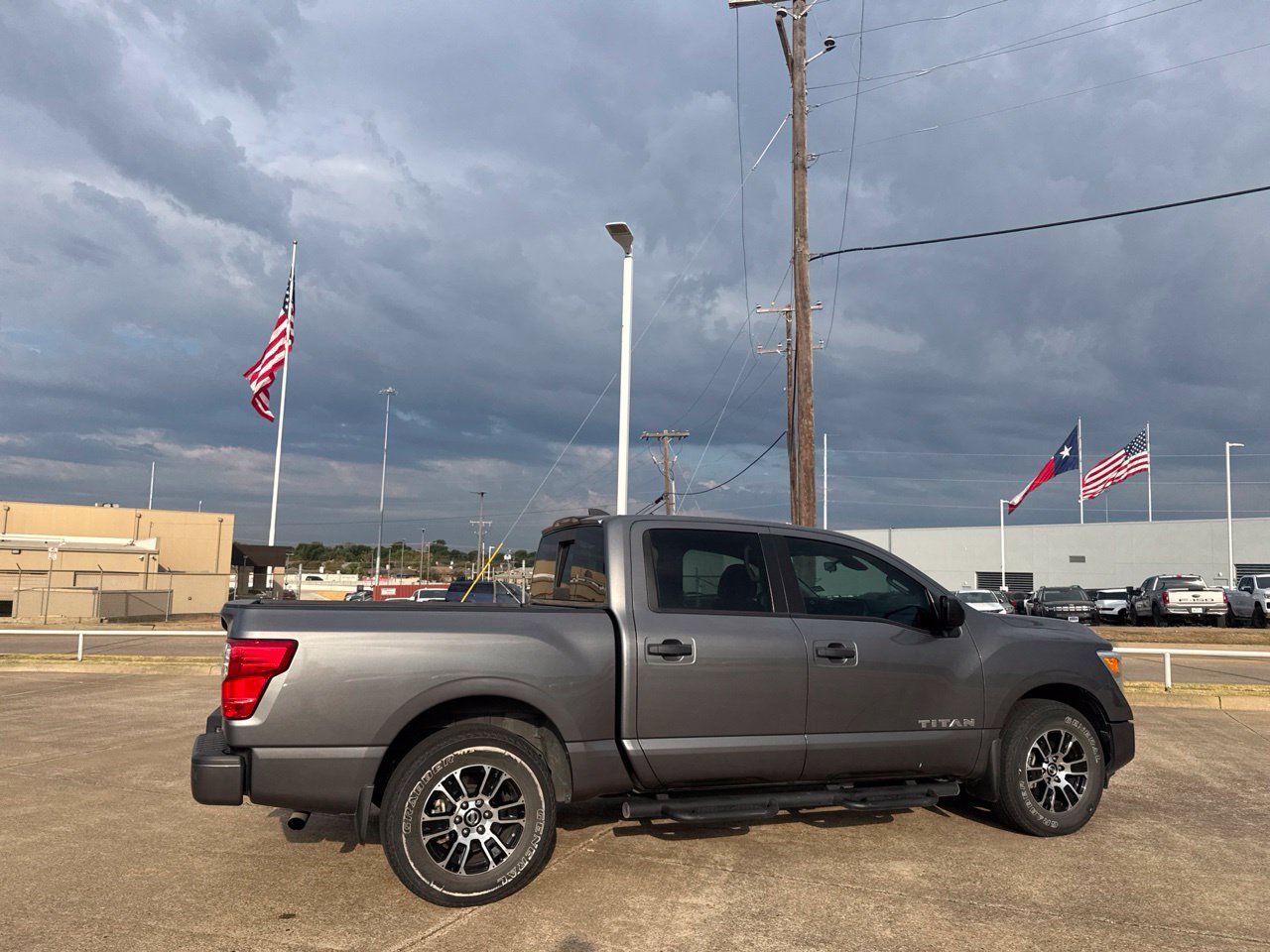 Certified 2022 Nissan Titan SV w/ Accessory Utility Package RWD image 26